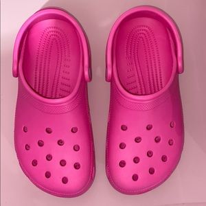 Women’s Pink Crocs 💗🐊